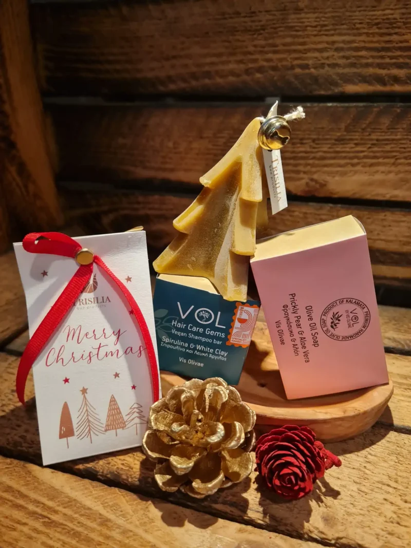 Wellness & Relax Geschenkset „Mediterrane Götterfunken Edition“ mit Haarseife, Olivenölseife, Seifenschale und Weihnachtsbaumkerze für Weihnachten 2024.